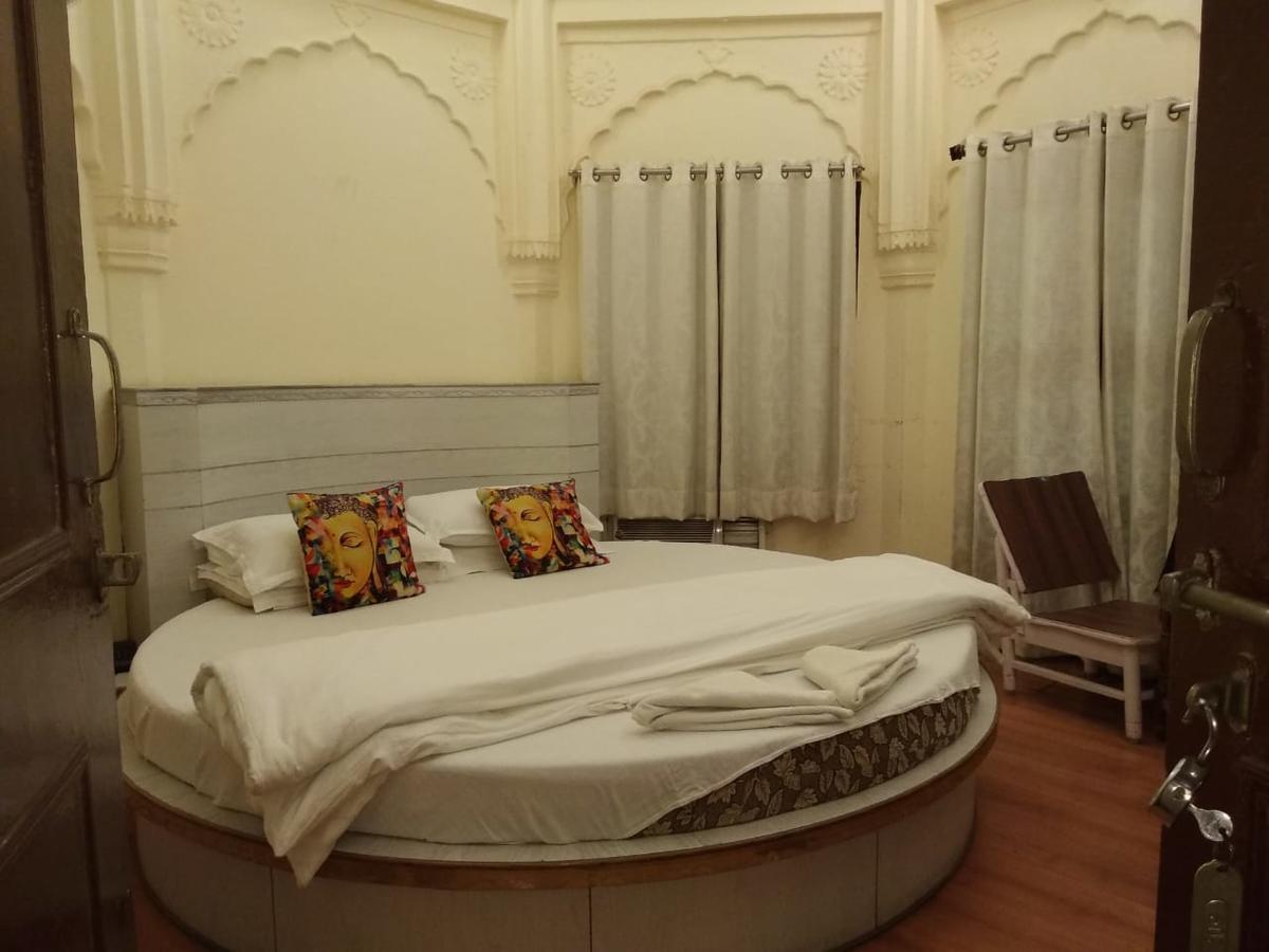 Dwivedi Hotels Hotel Elena Varanasi Ngoại thất bức ảnh