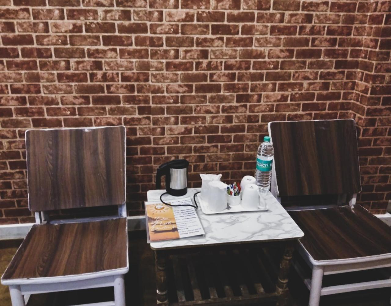 Dwivedi Hotels Hotel Elena Varanasi Ngoại thất bức ảnh