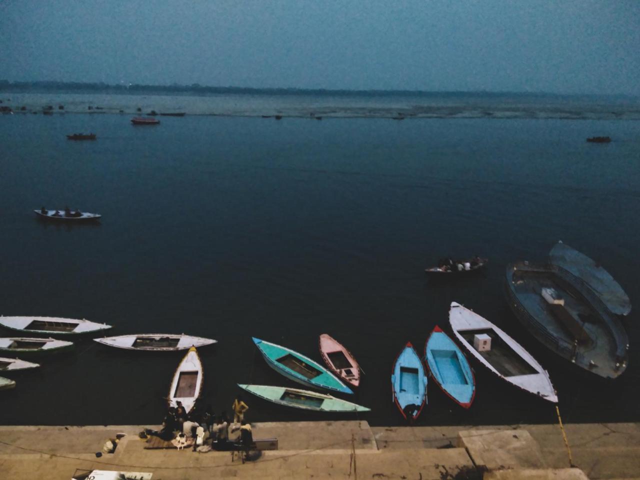 Dwivedi Hotels Hotel Elena Varanasi Ngoại thất bức ảnh
